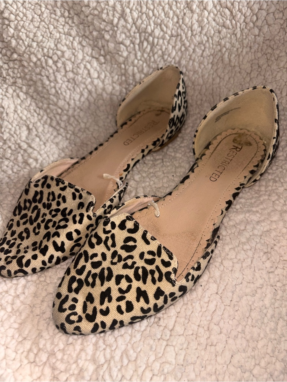 Restricted Leopard Print D’Orsay Pointed Toe Flats Size 9 US